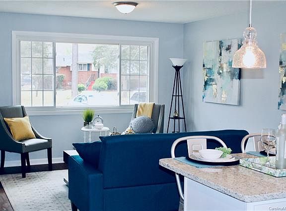 3rd image of 4139 Foxford Pl