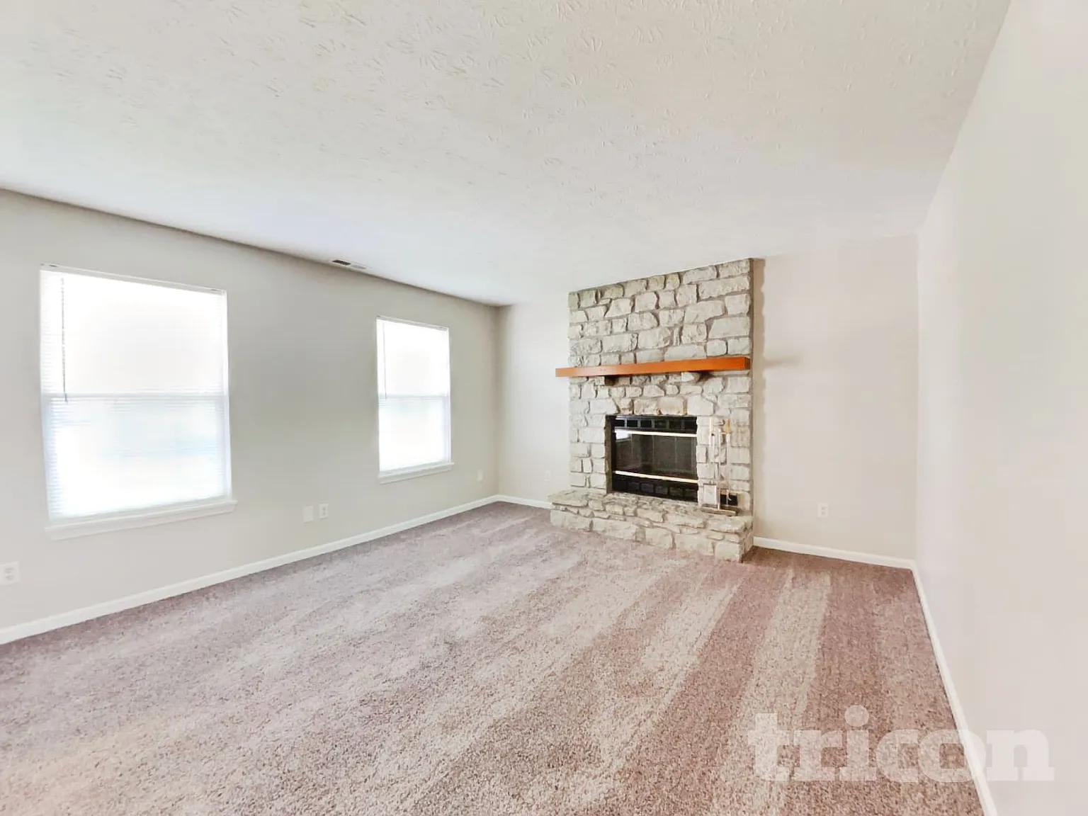 1464 Rebecca Lane Franklin IN — Photo 2