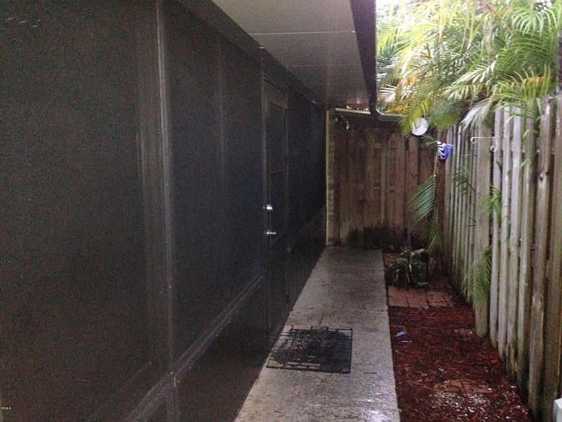 2nd image of 1011 Springdale Ct