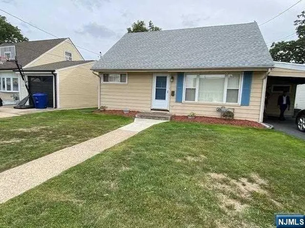 142 Colonial Ave, Saddle Brook, NJ 07663