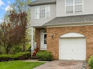 3 Keats Ct, East Windsor, NJ 08520