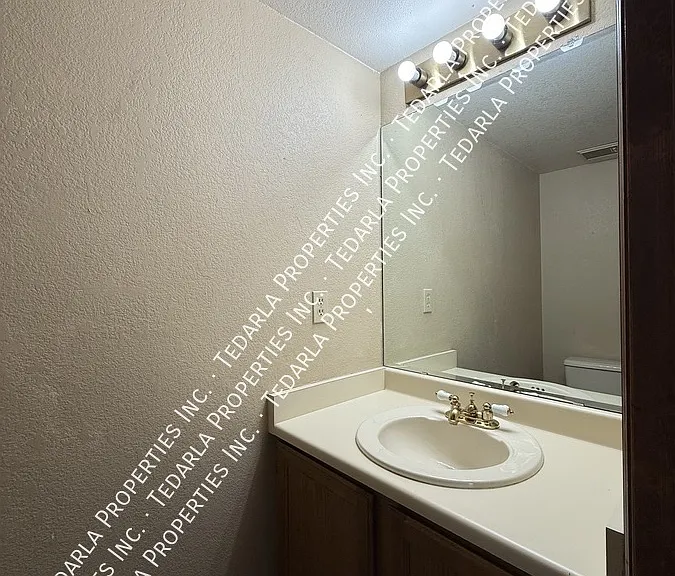 339 W Jamison Cir #12 — Photo 16