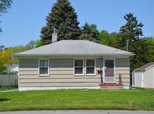 2514 Merle Hay Rd, Des Moines, IA 50310