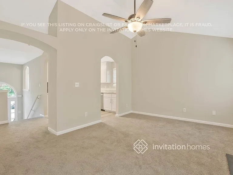 352 The Gables Dr — Photo 7