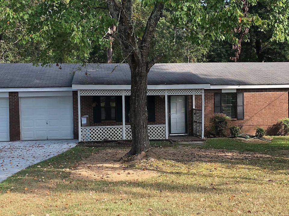 1st image of 2525 Lake Ct