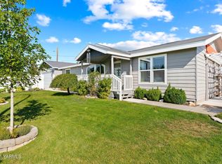 8705 Tieton Dr, Yakima, WA 98908