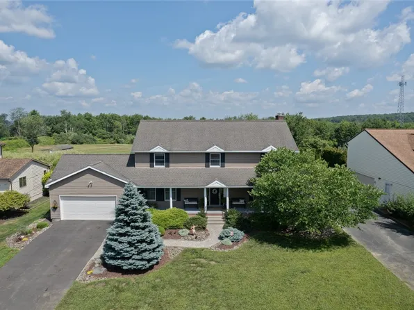 20 Oday Dr, Endicott, NY 13760