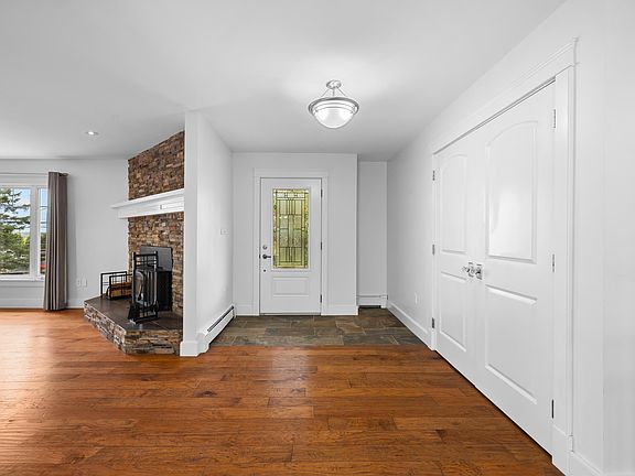 5th image of 79 Keppoch Rd