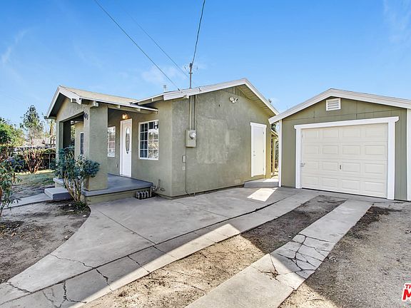 3rd image of 681 W Olive St