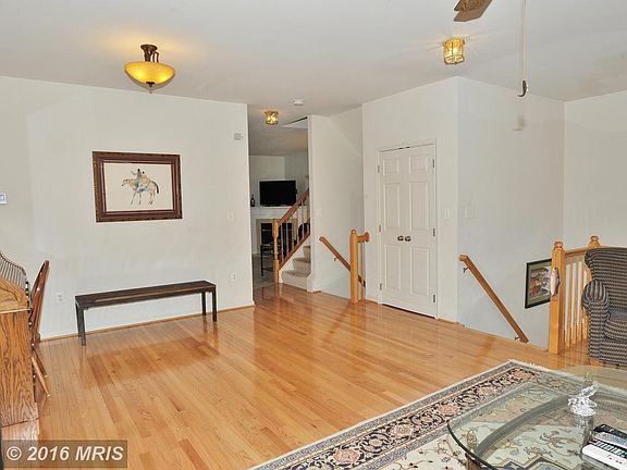 3rd image of 6587 Kiernan Ct