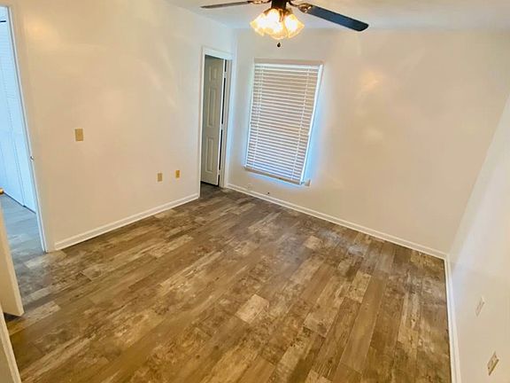 4th image of 230 Lanier Dr #189