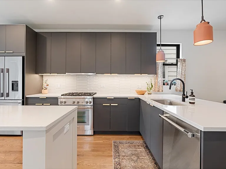 3247 N Central Park Ave #2 — Photo 13