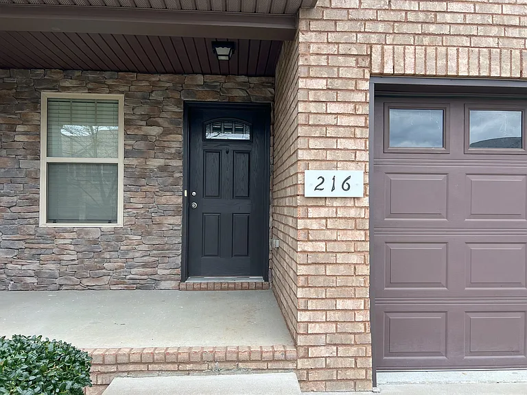 216 Saxony Way #MAIN — Photo 6