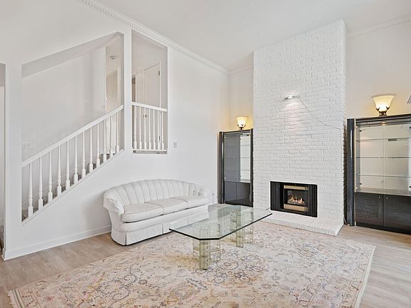 5th image of 659 Del Parque Dr Unit E