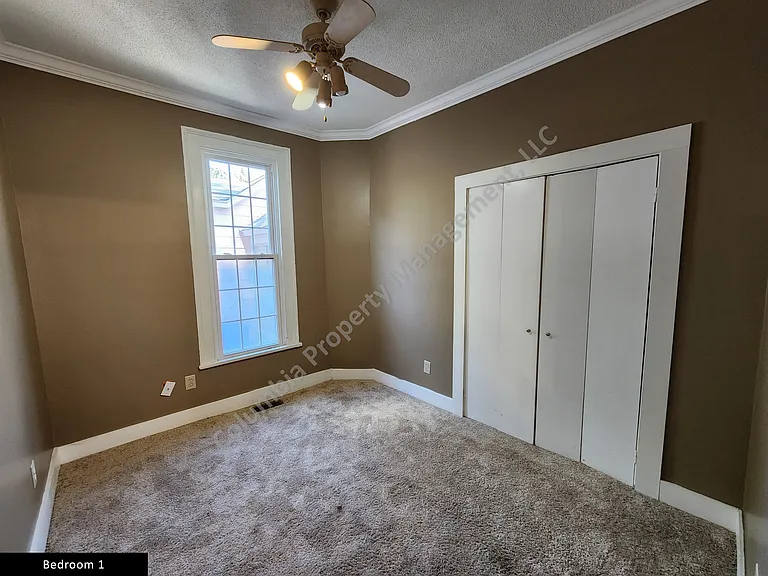 1907 Henderson St — Photo 21