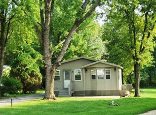 439 Skyline Dr, Edgerton, WI 53534