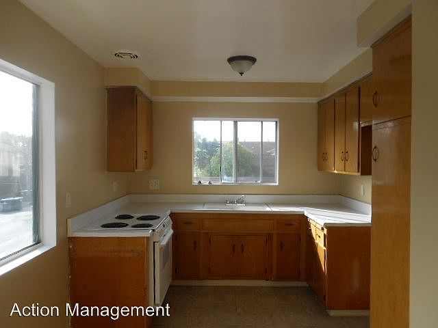 1st image of 775 Newport Ave APT 03