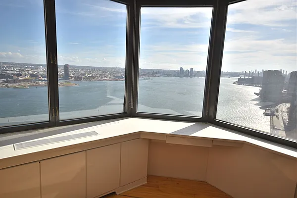 Rented by Luxury Habitat | media 17