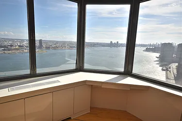 Rented by Luxury Habitat