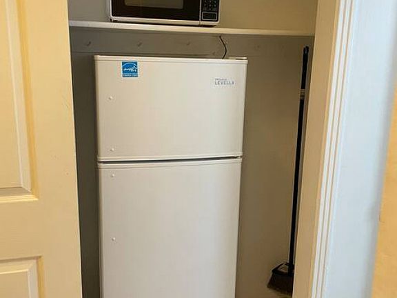 5th image of 1533 Argyle Dr #5