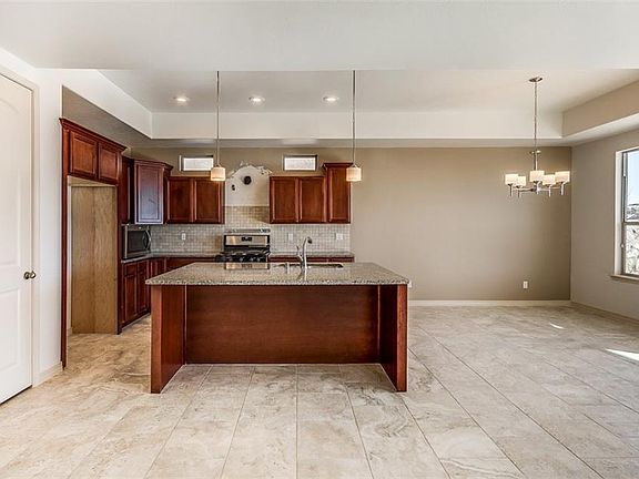 3rd image of 7356 Golden Sage Dr
