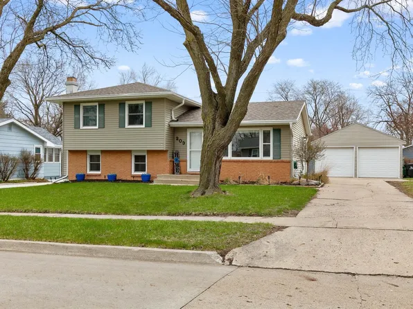 209 NE Crestmoor Pl, Ankeny, IA 50021