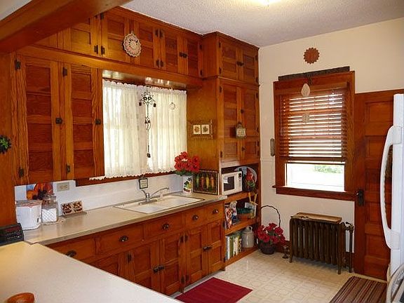 3rd image of 11 Avenue D E