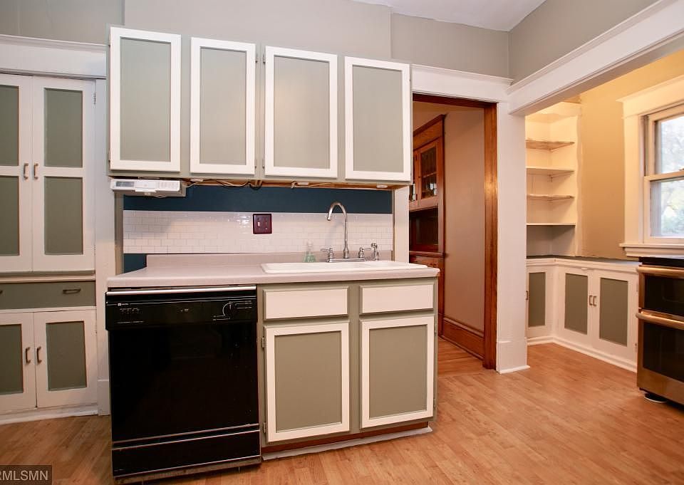 1st image of 1652 Marshall Ave #2