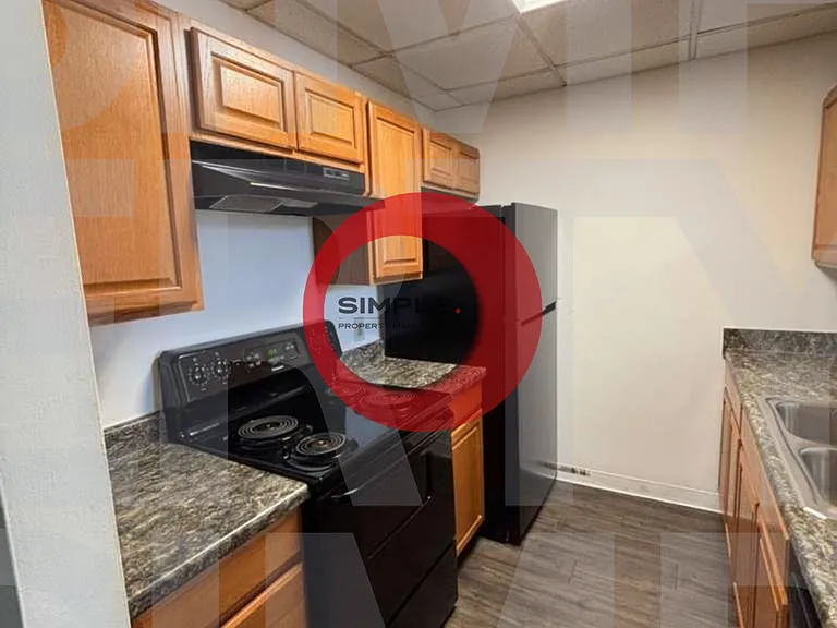 350 Elm Street — Photo 2