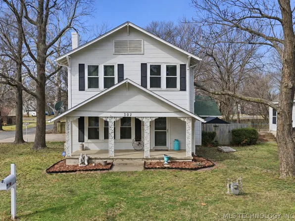 302 N 17th St, Collinsville, OK 74021