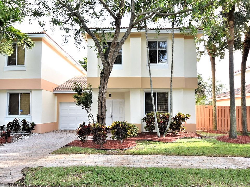 1st image of 6590 Hidden Cove Dr #6-5