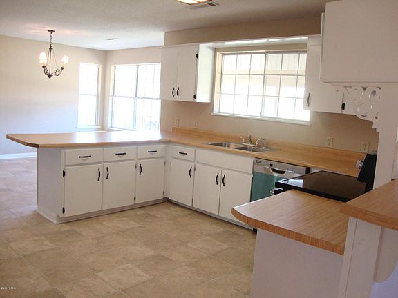 2nd image of 3003 Griffin Dr