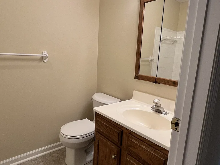 904 Cedar Crest Ct #2 — Photo 15