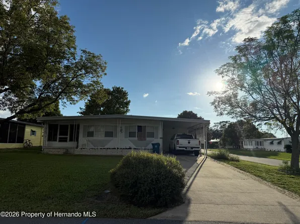 8021 Western Circle Dr, Brooksville, FL 34613