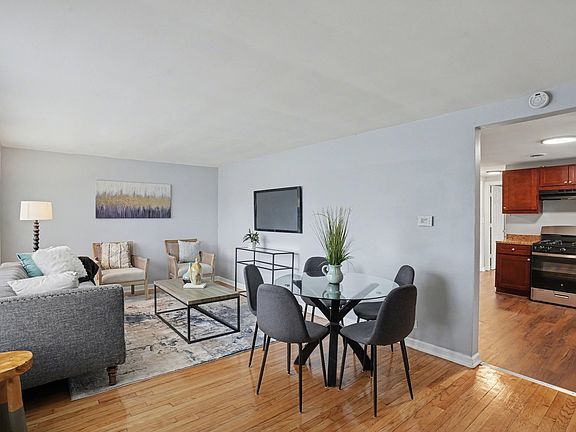4th image of 1041 E 90th St
