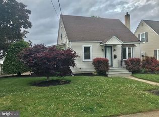 305 Thropp Ave, Hamilton, NJ 08610