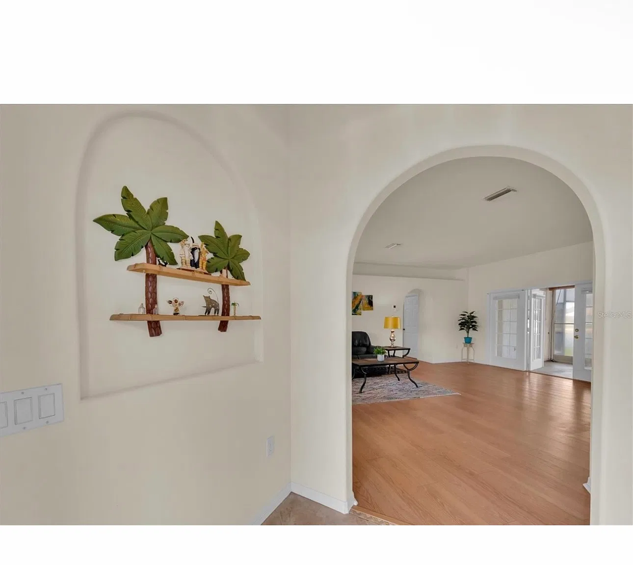 3 bed, 1567 sqft, $2,350 — Photo 1