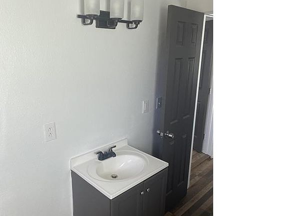 2nd image of 5005 Avenue K