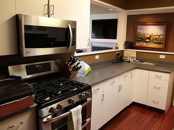 4th image of 3211 E Campbell Ave