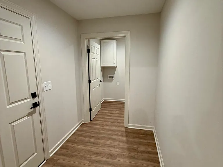6735 Hill St — Photo 20