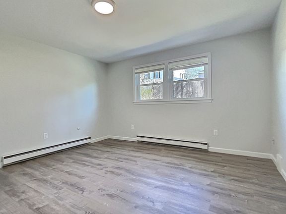 5th image of 76 Spring St #104