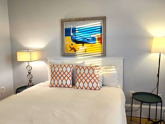 Queen Bedroom