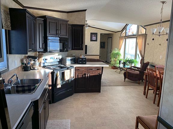 2nd image of 5701 Airport Dr #19B