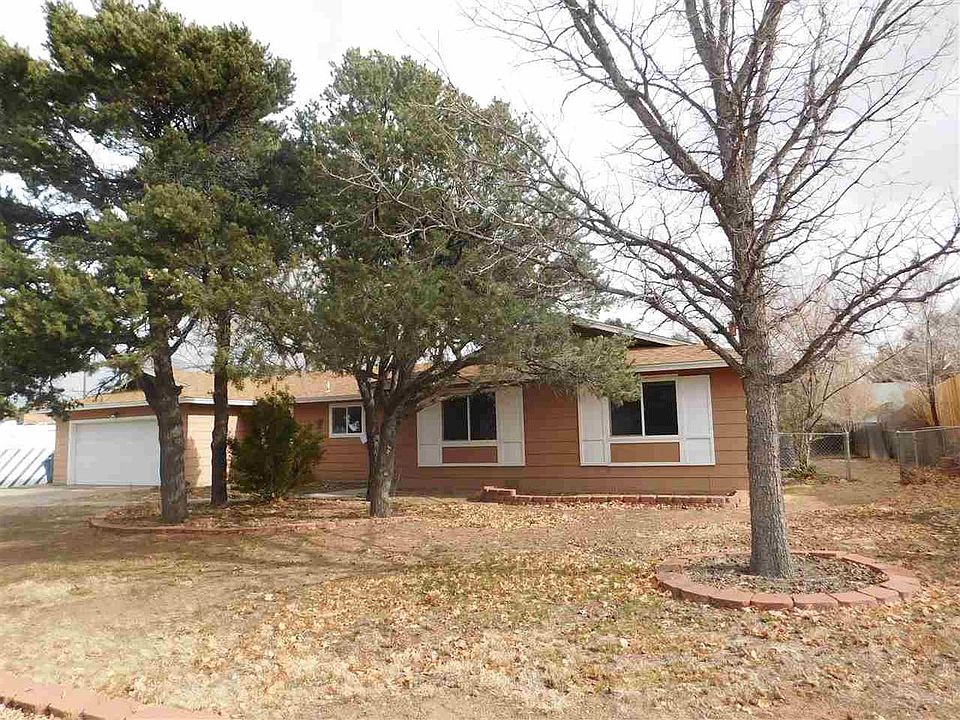1st image of 123 Bandelier Ave