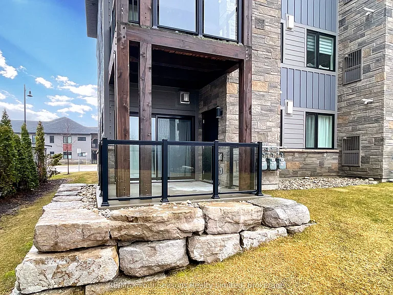 12 Beausoleil Ln #107 — Photo 4