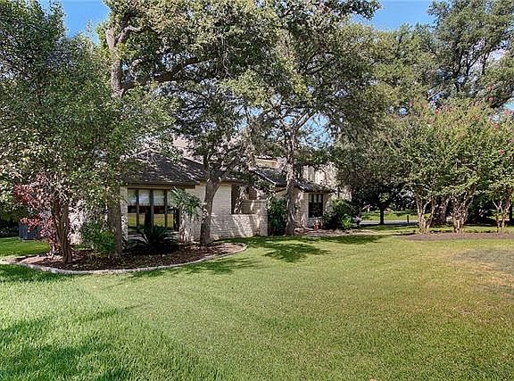 3rd image of 9807 Vista View Dr