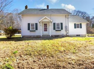 76 Giants Neck Rd, Niantic, CT 06357