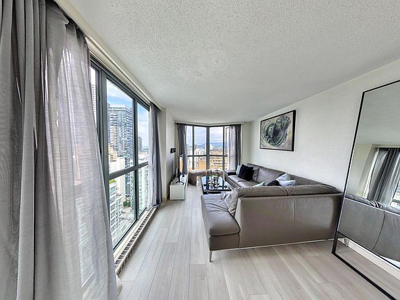 3rd image of 1188 Howe St #2501