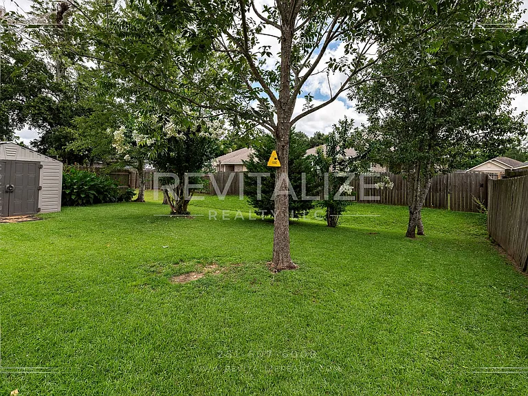 1549 Majesty Loop — Photo 44