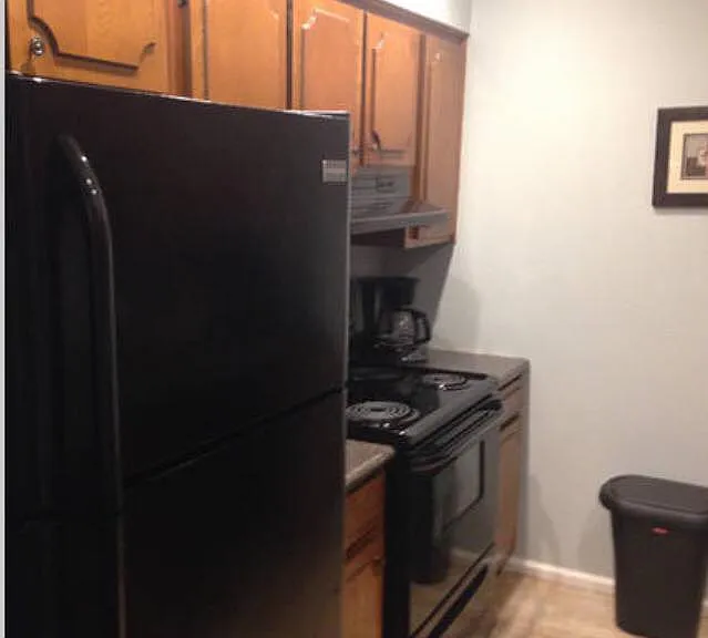 11271 Florida Blvd — Photo 11